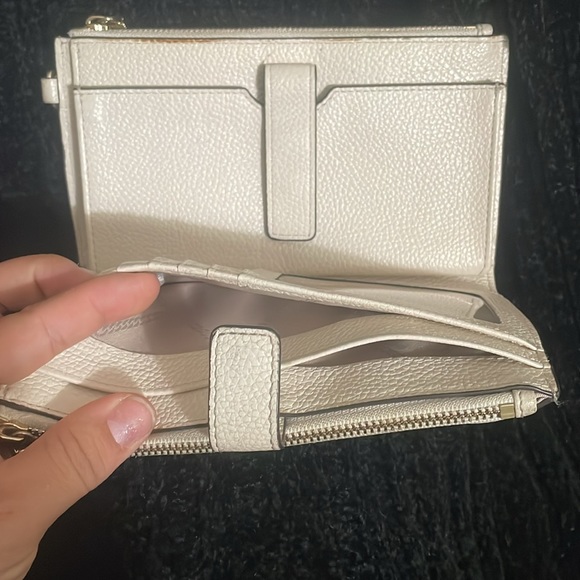 Michael Kors wristlet wallet - Picture 4 of 5